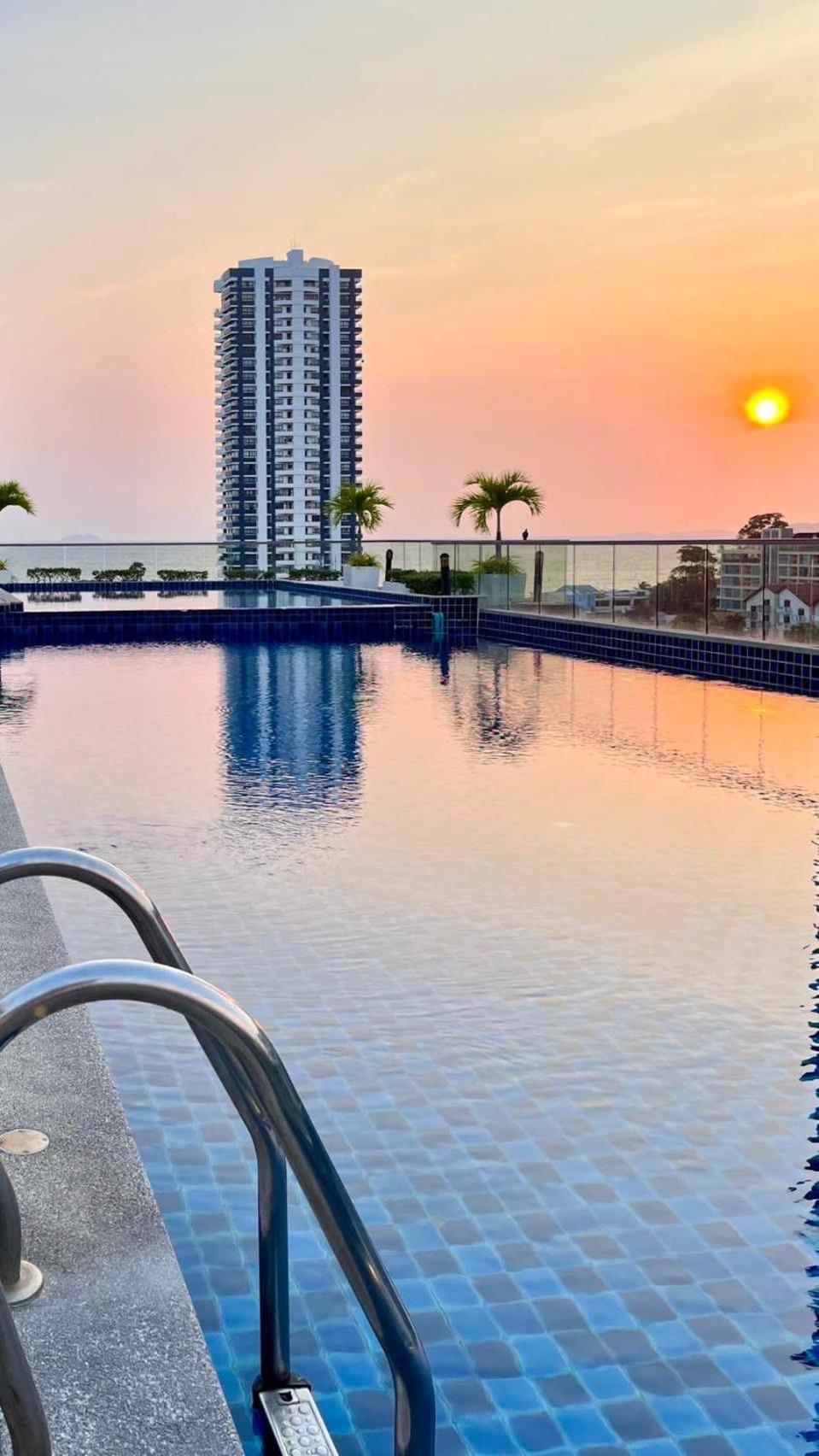 Laguna Bay 2 By Pattaya Sunny Rentals Exteriör bild